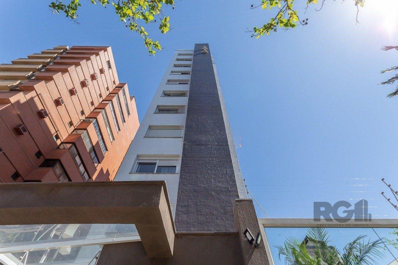 Apartamento à venda com 103m², 3 quartos, 1 suíte, 2 vagas no bairro Petrópolis em Porto Alegre