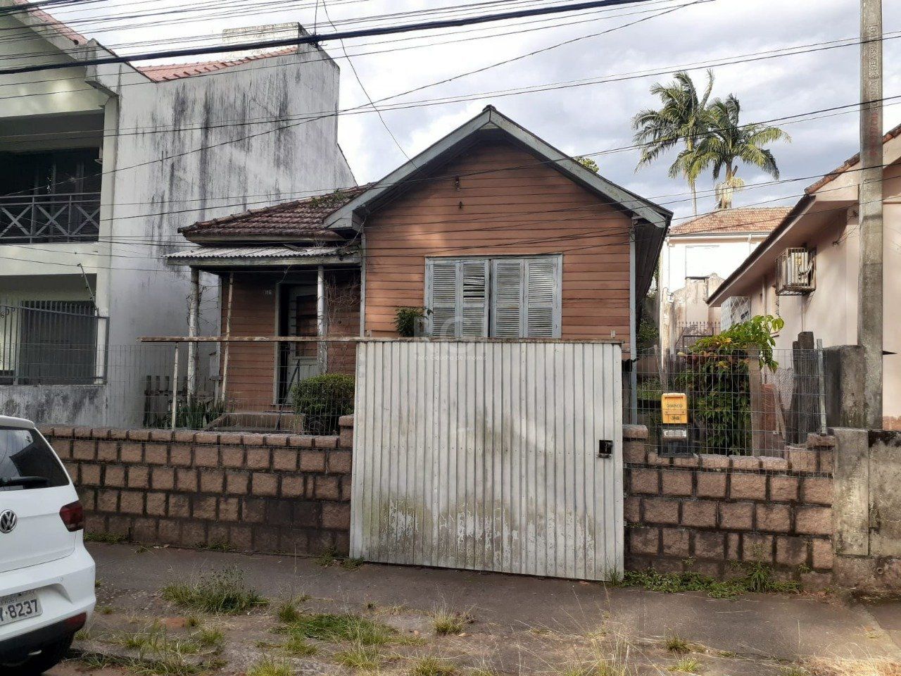 Terreno à venda, 301m² - Foto 1