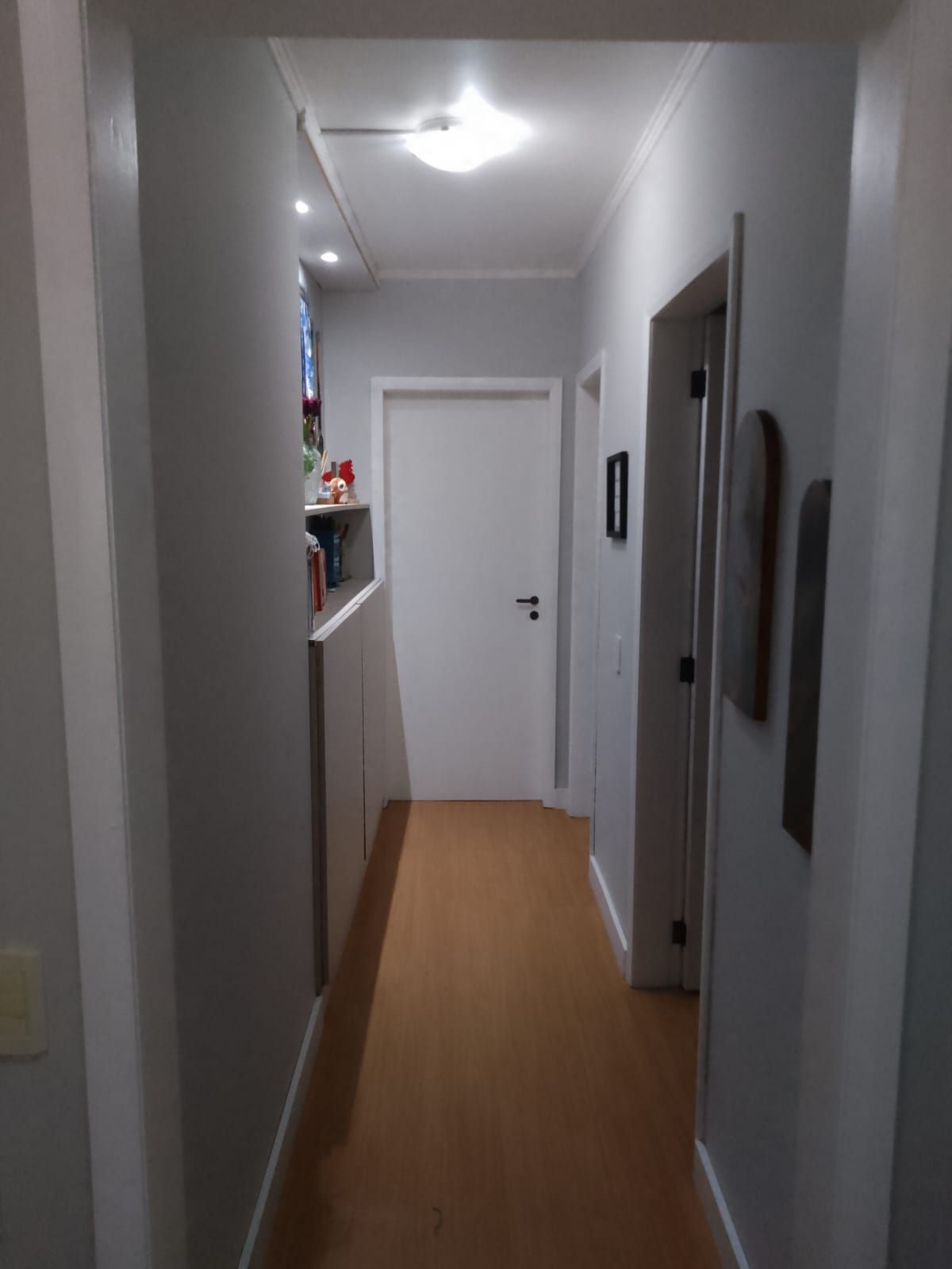 Apartamento de 2 quartos, suíte e 1 vaga de garagem no bairro Santana em POA/RS — foto 4
