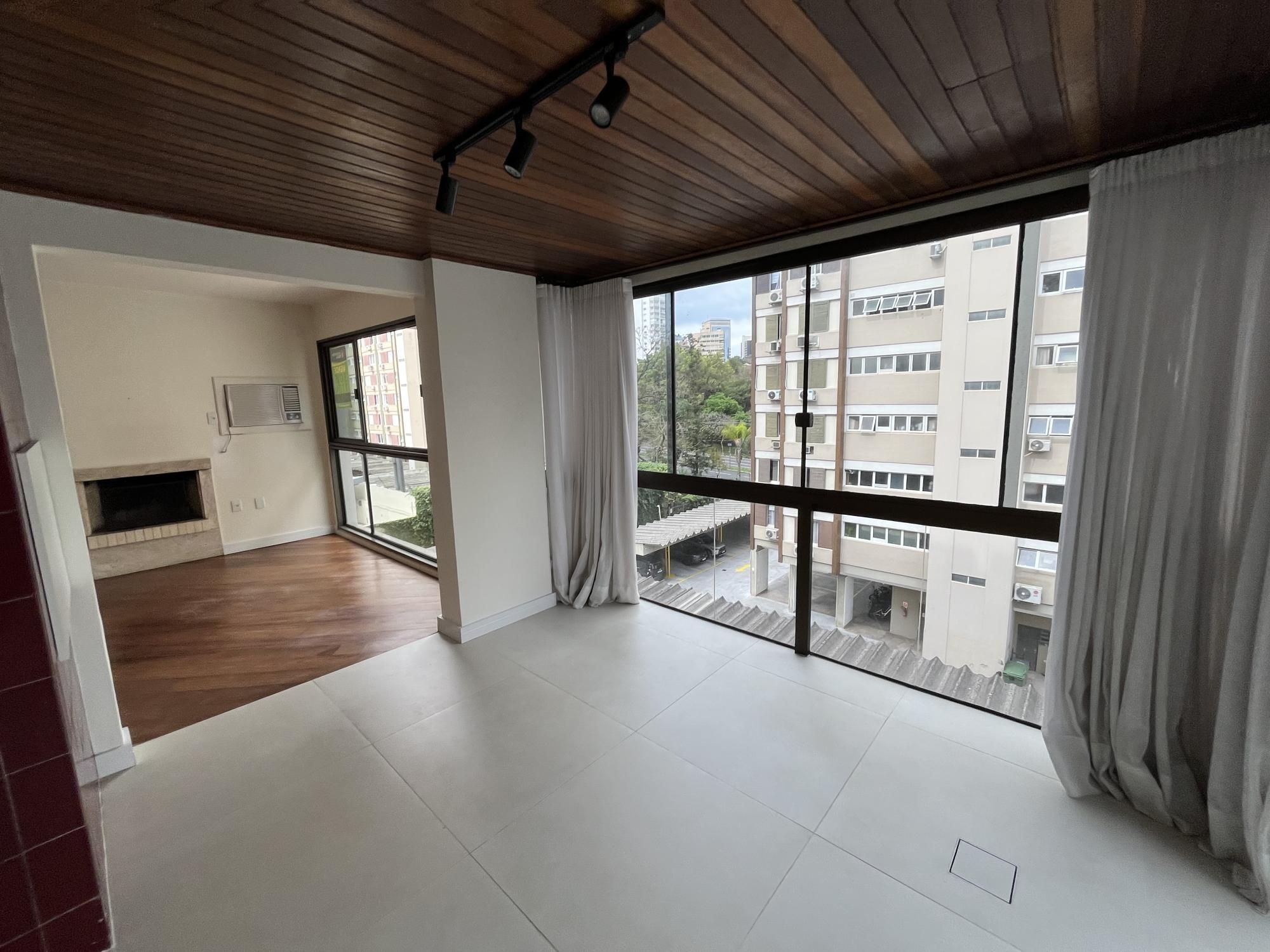 Apartamento de 2 quartos, churrasqueira, lareira e garagem no bairro Bela Vista