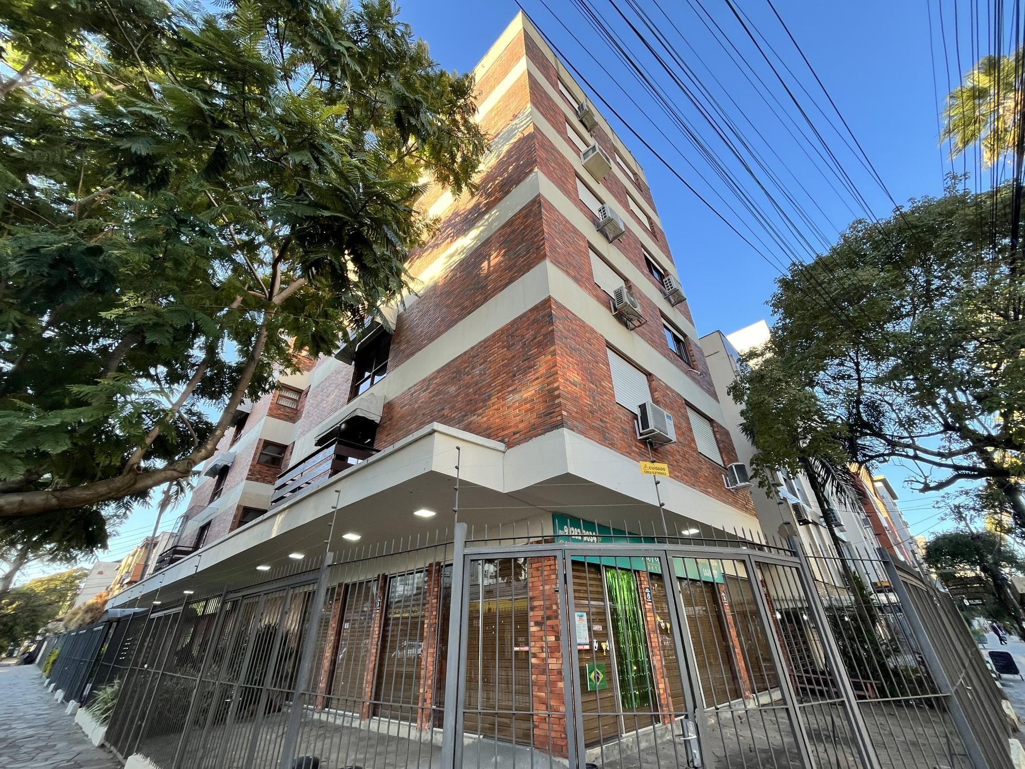 Apartamento de dois quartos e no bairro Menino Deus em POA