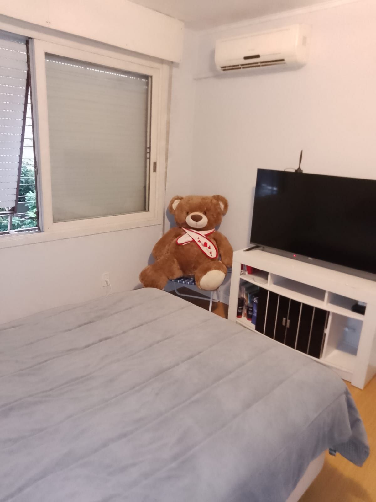 Apartamento de 2 quartos, suíte e 1 vaga de garagem no bairro Santana em POA/RS — foto 2