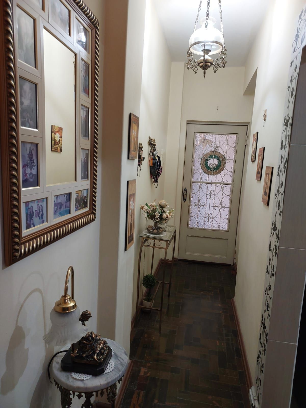 Apartamento, 3 dormitórios no bairro Floresta em Porto Alegre para Comprar