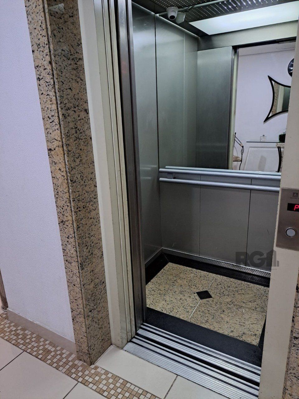 Apartamento à venda com 2 quartos, 86m² - Foto 5