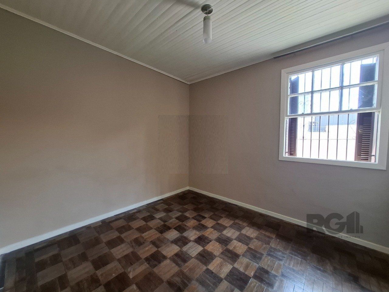 Casa à venda com 2 quartos, 90m² - Foto 9