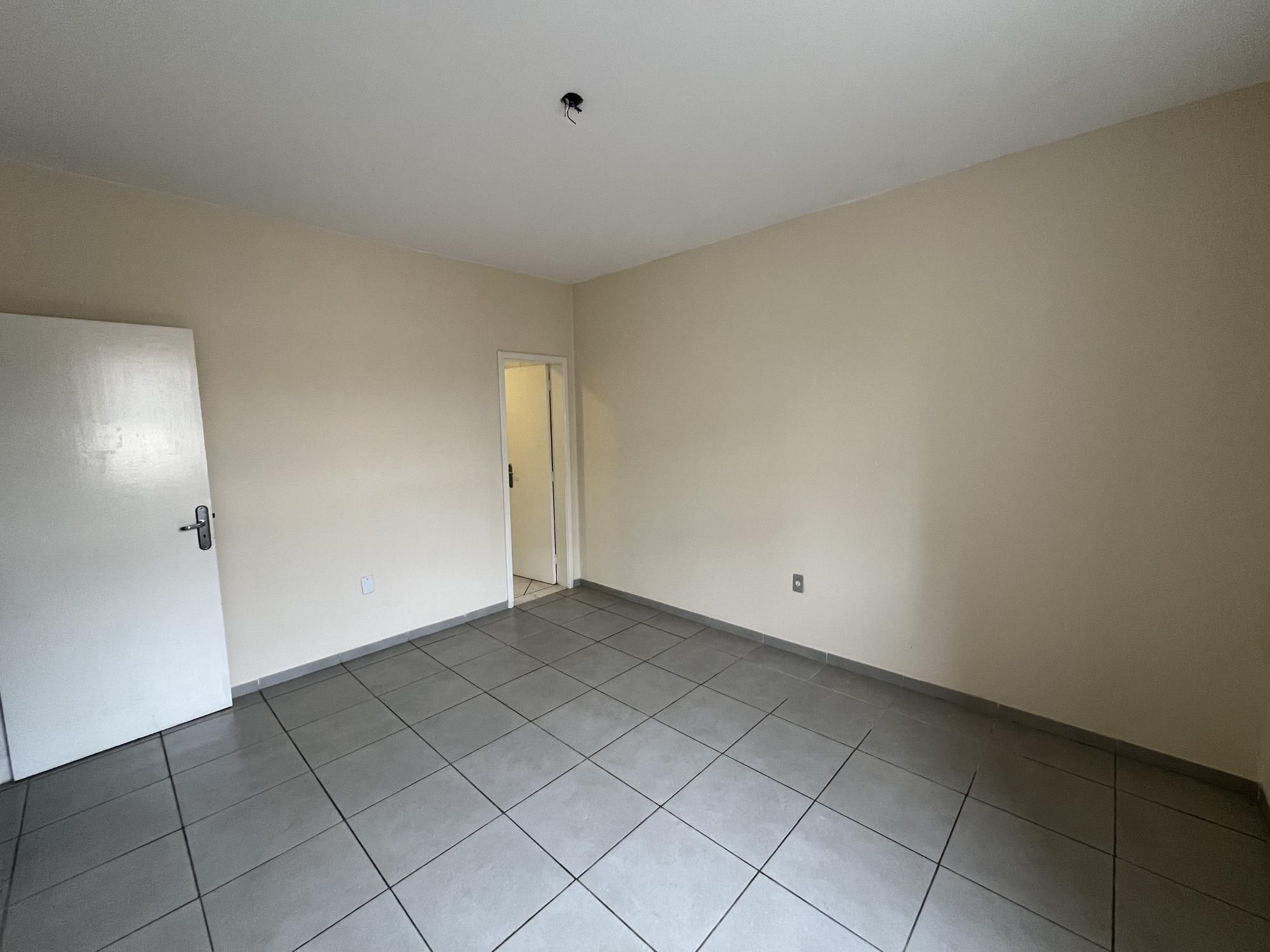 Apartamento à venda com 3 quartos, 103m² - Foto 9