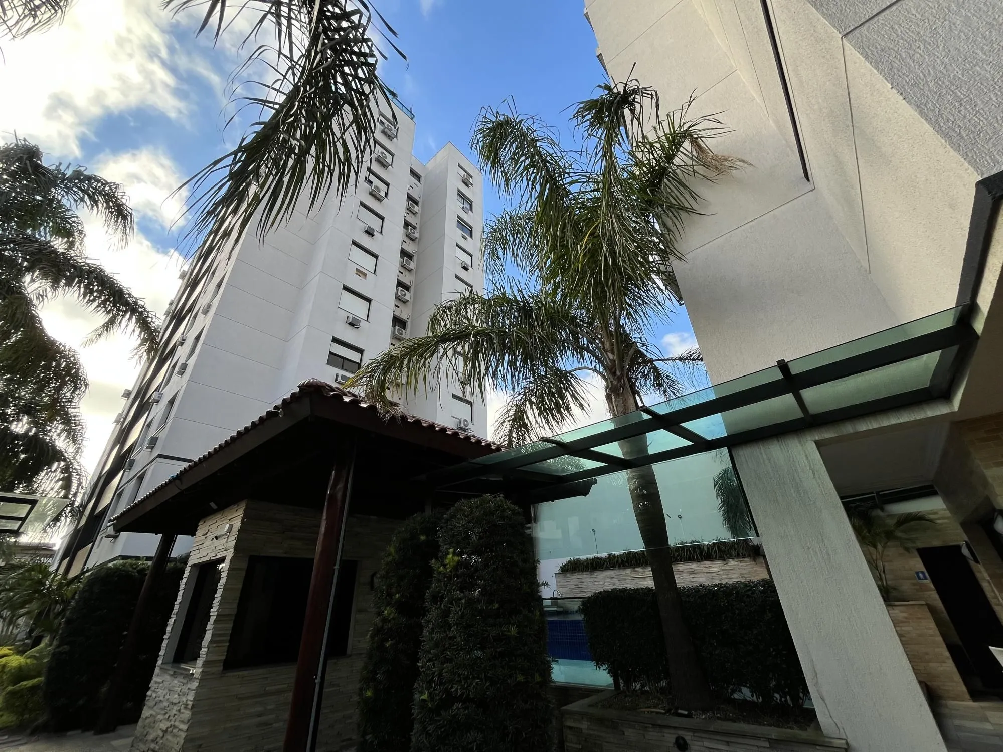 Apartamento de 2 quartos, suite e com uma vaga de garagem