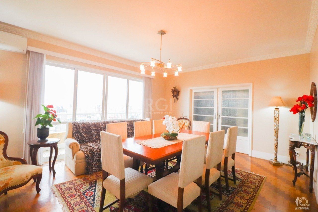 Apartamento à venda com 3 quartos, 233m² - Foto 1