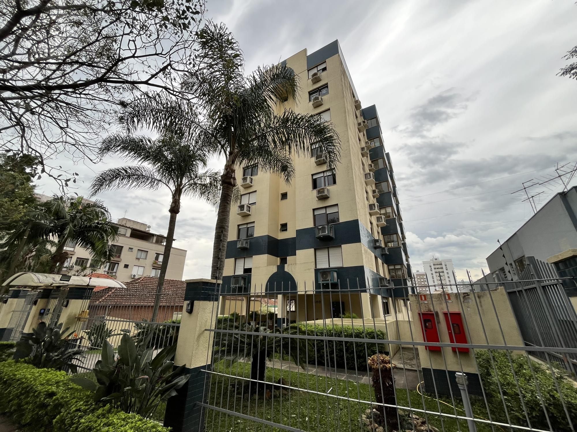 Apartamento de 3 quartos, suíte e 2 vagas de garagem no bairro Passo da Areia
