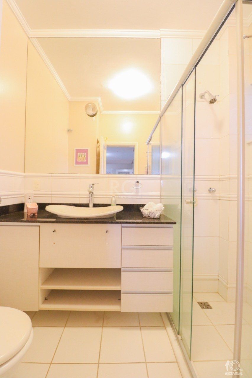 Apartamento à venda com 3 quartos, 233m² - Foto 9