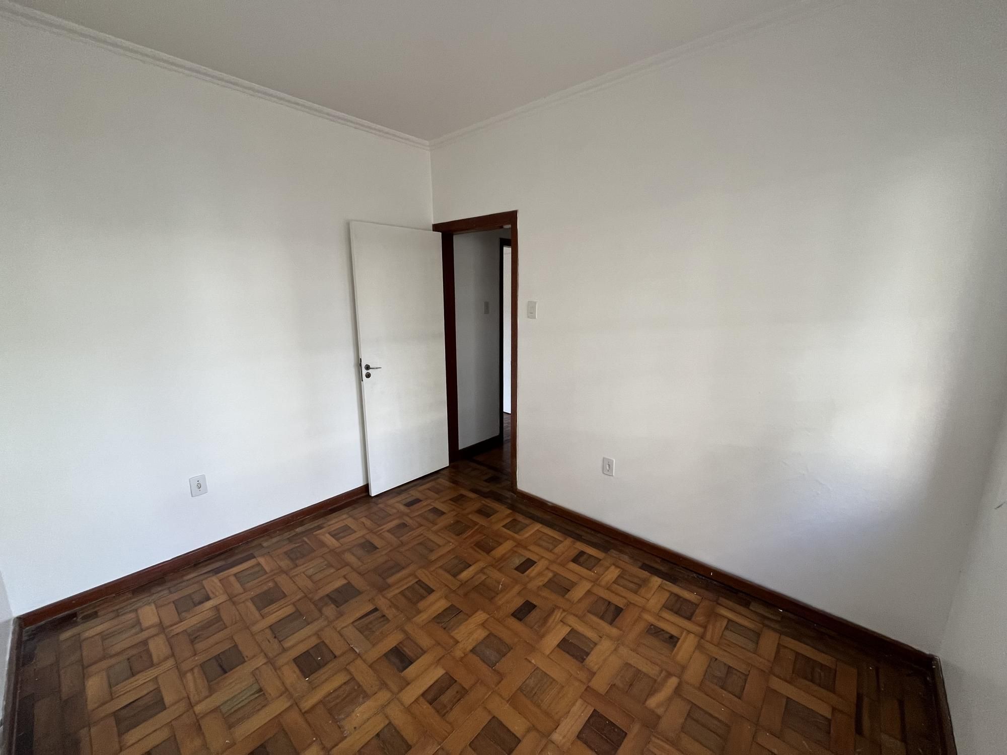 Apartamento à venda com 58m², 2 quartos no bairro Menino Deus em Porto Alegre