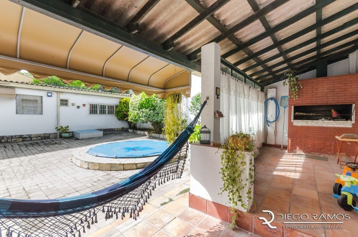 Casa à venda com 4 quartos, 216m² - Foto 22