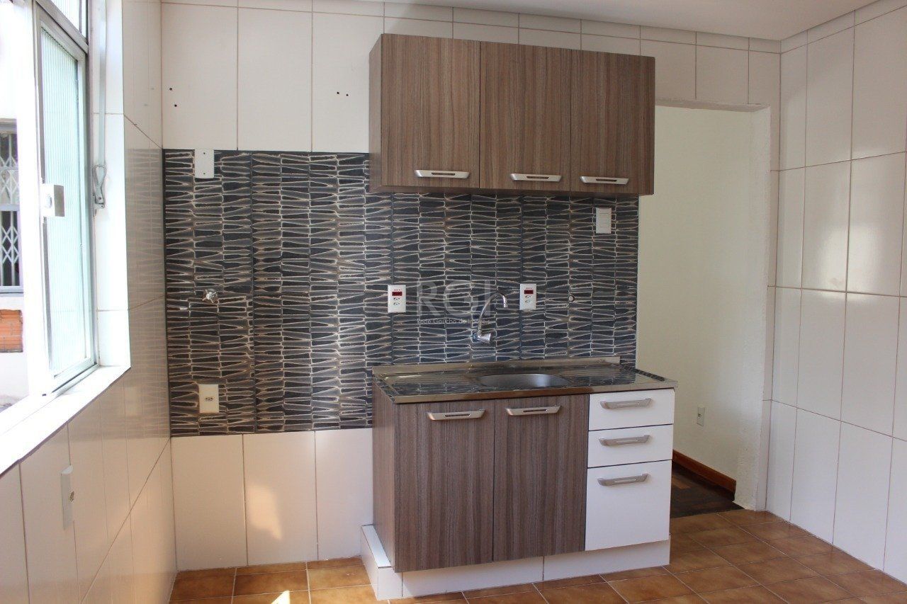 Apartamento à venda com 2 quartos, 56m², Avenida da Azenha no bairro Azenha em Porto Alegre
