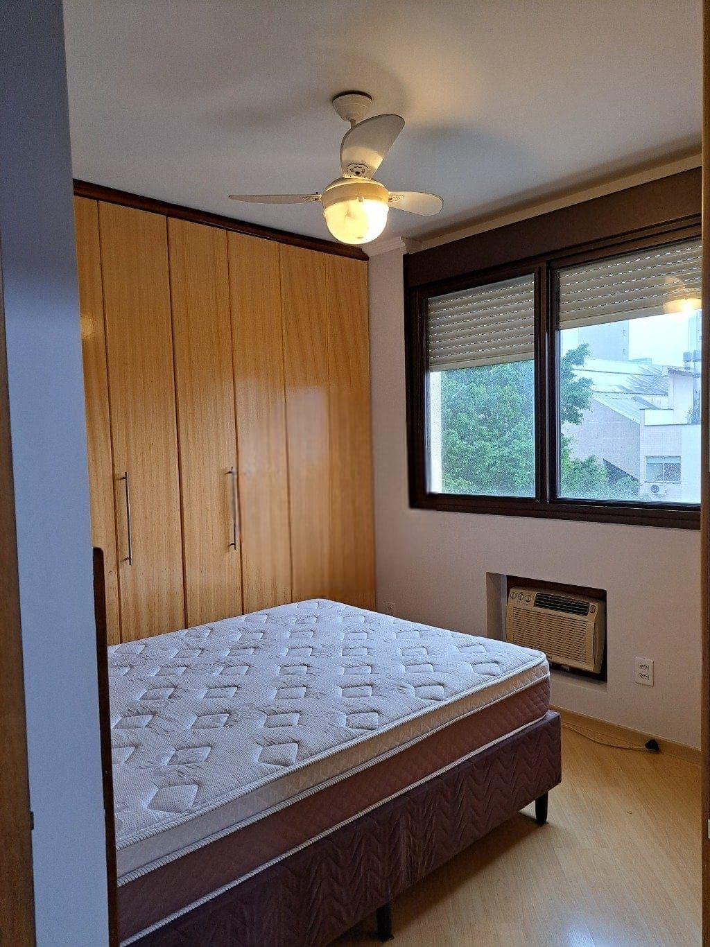 Apartamento de 3 quartos, suíte e 2 vagas de garagem no bairro Passo da Areia — foto 4