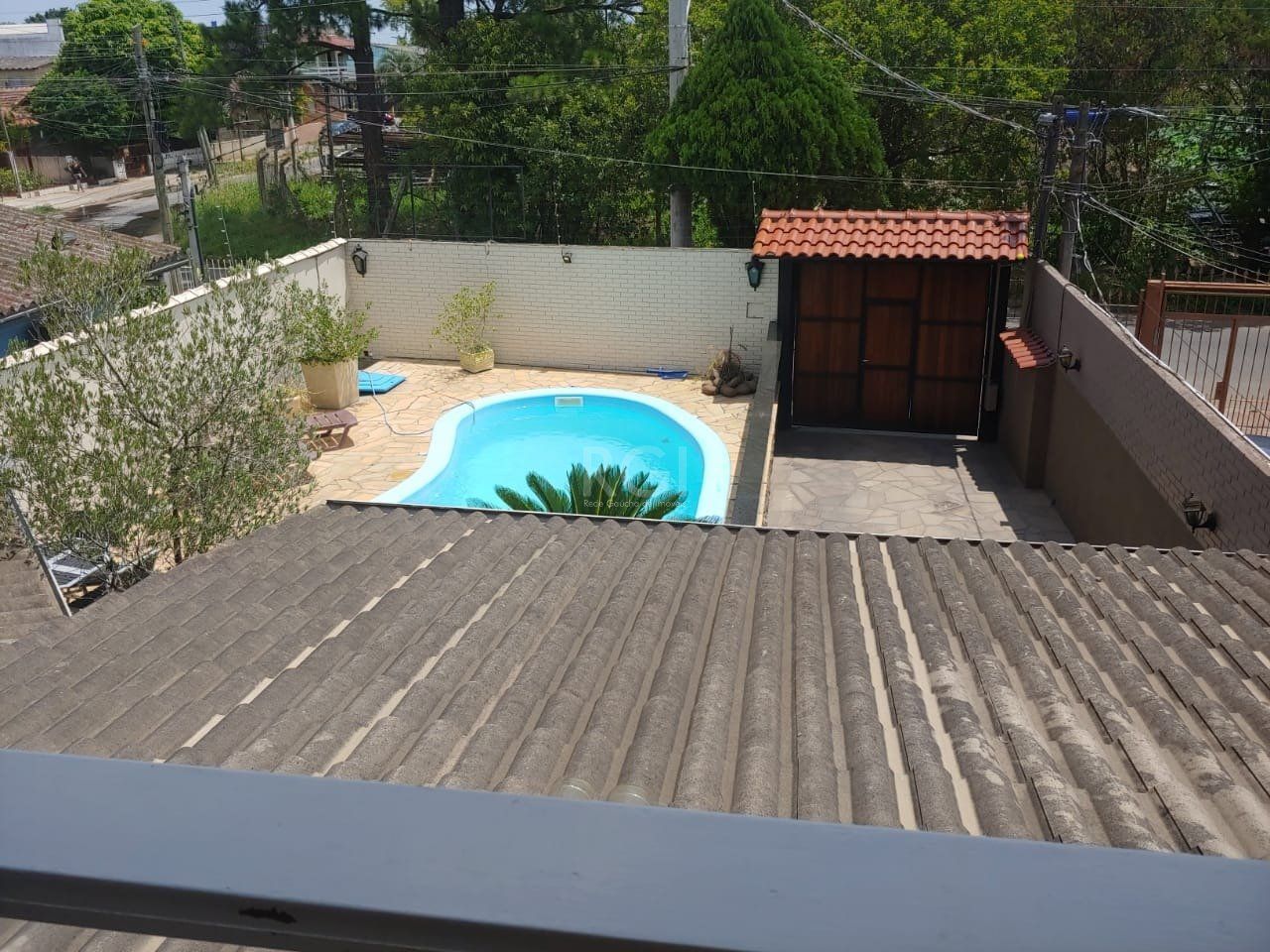 Casa à venda com 3 quartos, 250m² - Foto 4