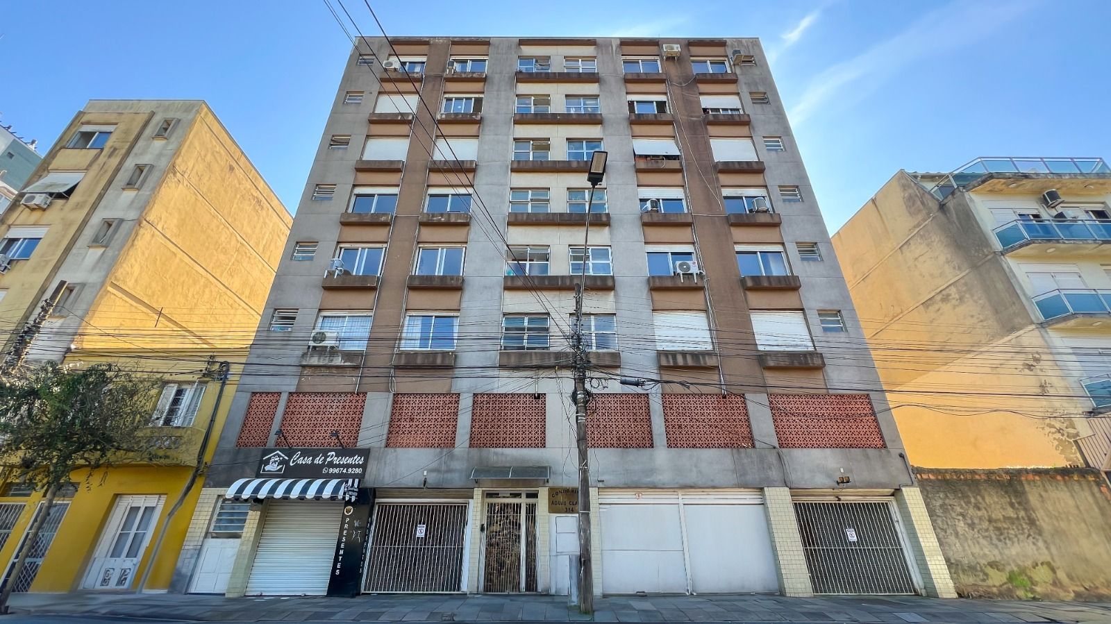 Apartamento à venda com 39m², 1 quarto, 1 vaga no bairro Centro Histórico em Porto Alegre