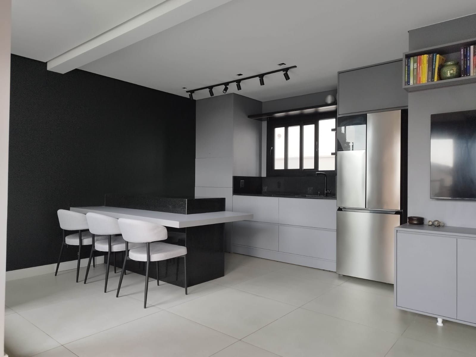 Casa à venda com 2 quartos, 87m² - Foto 11