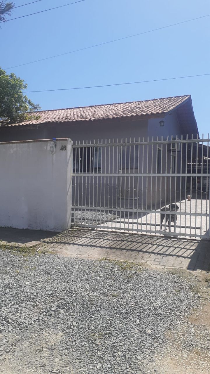 Casa  venda  no Centro - Balnerio Piarras, SC. Imveis