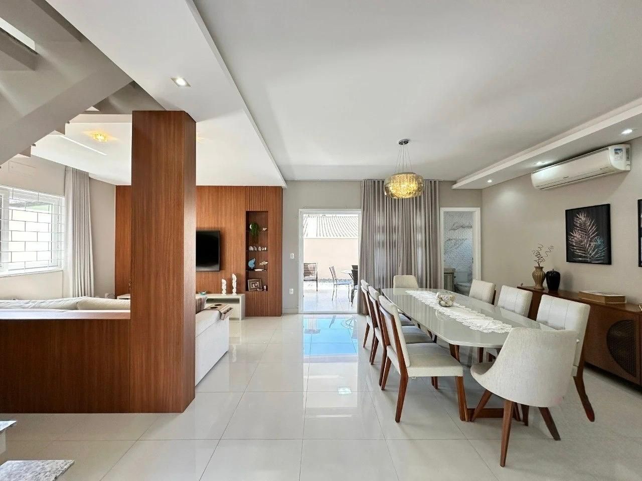 Sobrado com 3 Dormitórios à venda, 183 m² por R$ 1.490.000,00 Sobrado com 3 Dormitórios à venda, 183 m² por R$ 1.490.000,00