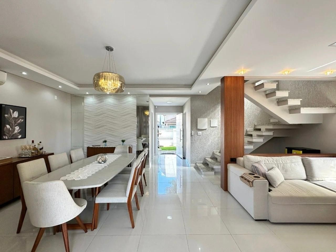 Sobrado com 3 Dormitórios à venda, 183 m² por R$ 1.490.000,00 Sobrado com 3 Dormitórios à venda, 183 m² por R$ 1.490.000,00