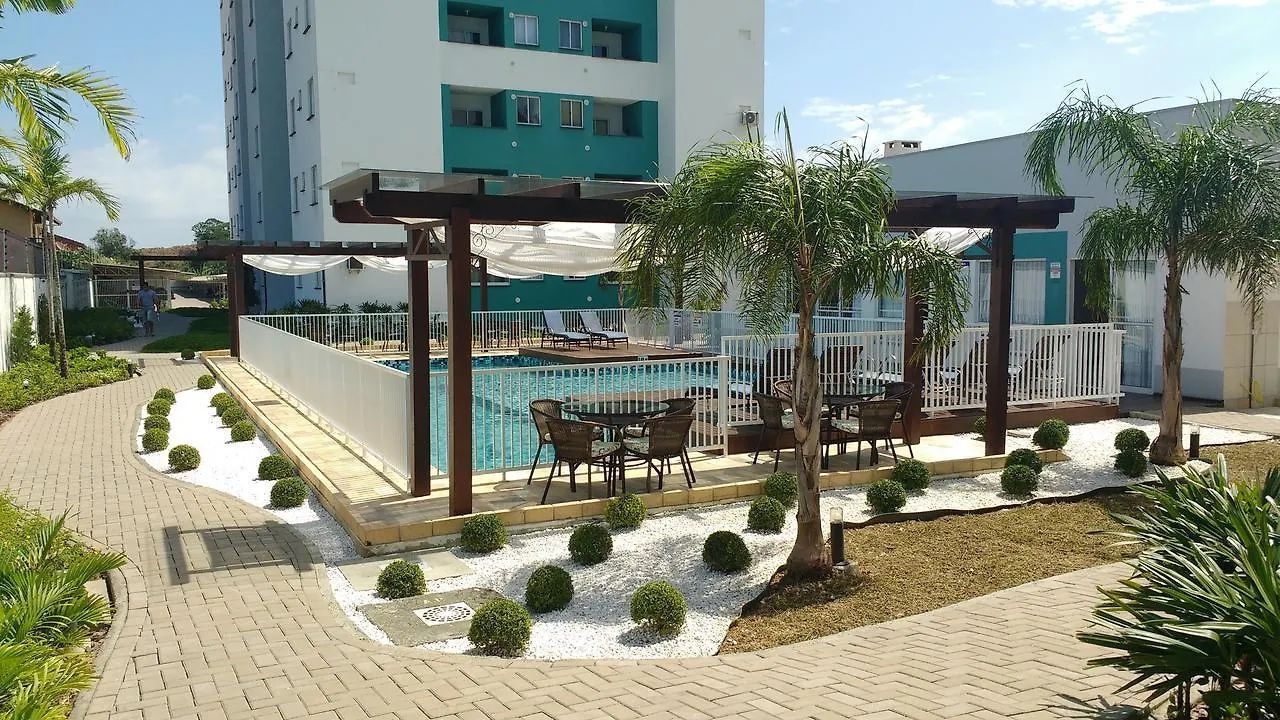 Apartamento à venda  no Itacolomi - Balneário Piçarras, SC. Imóveis