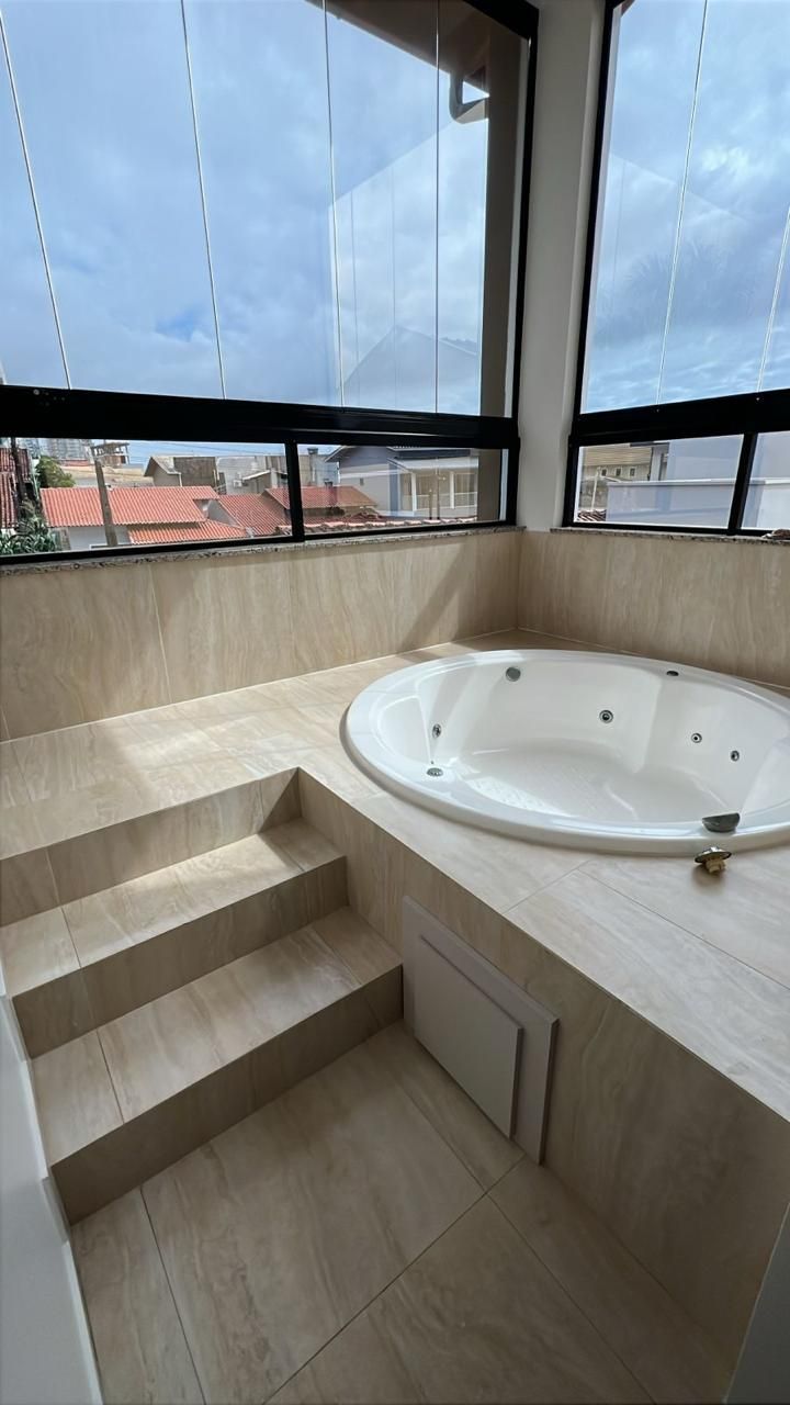 Sobrado, 3 quartos, à venda, 199 m², Itacolomi - Balneário Piçarras — foto 2