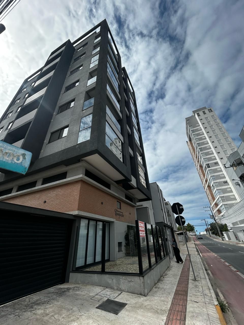 Apartamento para alugar  no Centro - Balneário Piçarras, SC. Imóveis
