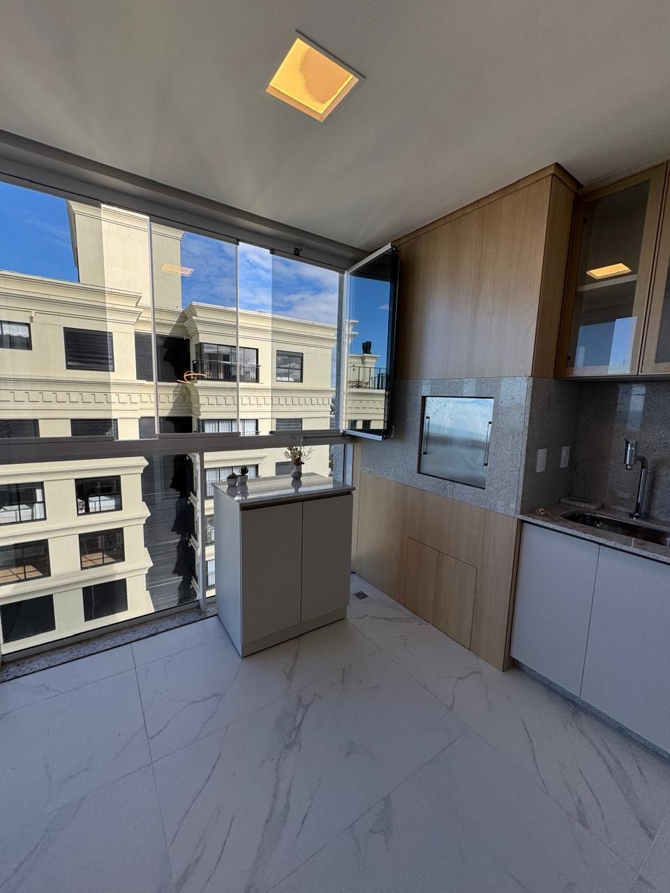 Apartamento com 2 Dormitórios à venda, 79 m² por R$ 1.700.000,00 Apartamento com 2 Dormitórios à venda, 79 m² por R$ 1.700.000,00