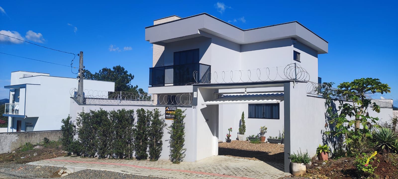 🏡 Casa à Venda – Conforto e Charme a Poucos Minutos da Praia!