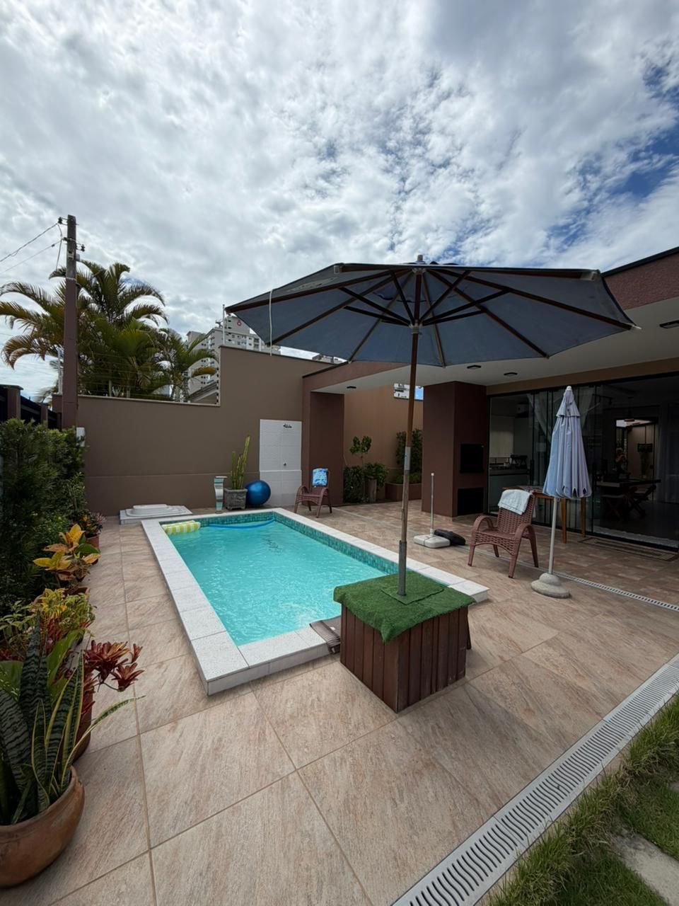 Casa, 2 suítes, à venda, 300 m², Itacolomi - Balneário Piçarras — foto 2