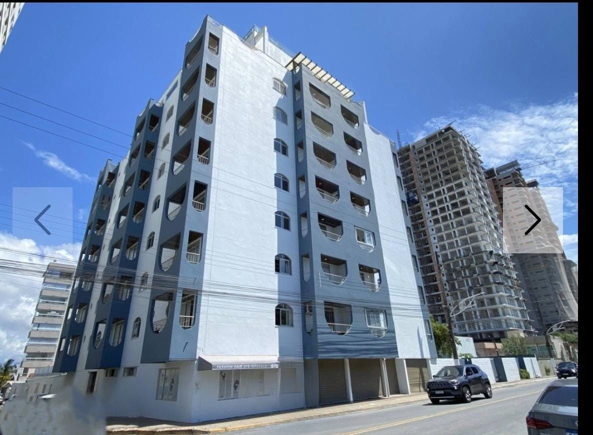 Apartamento para alugar  no Centro - Balneário Piçarras, SC. Imóveis