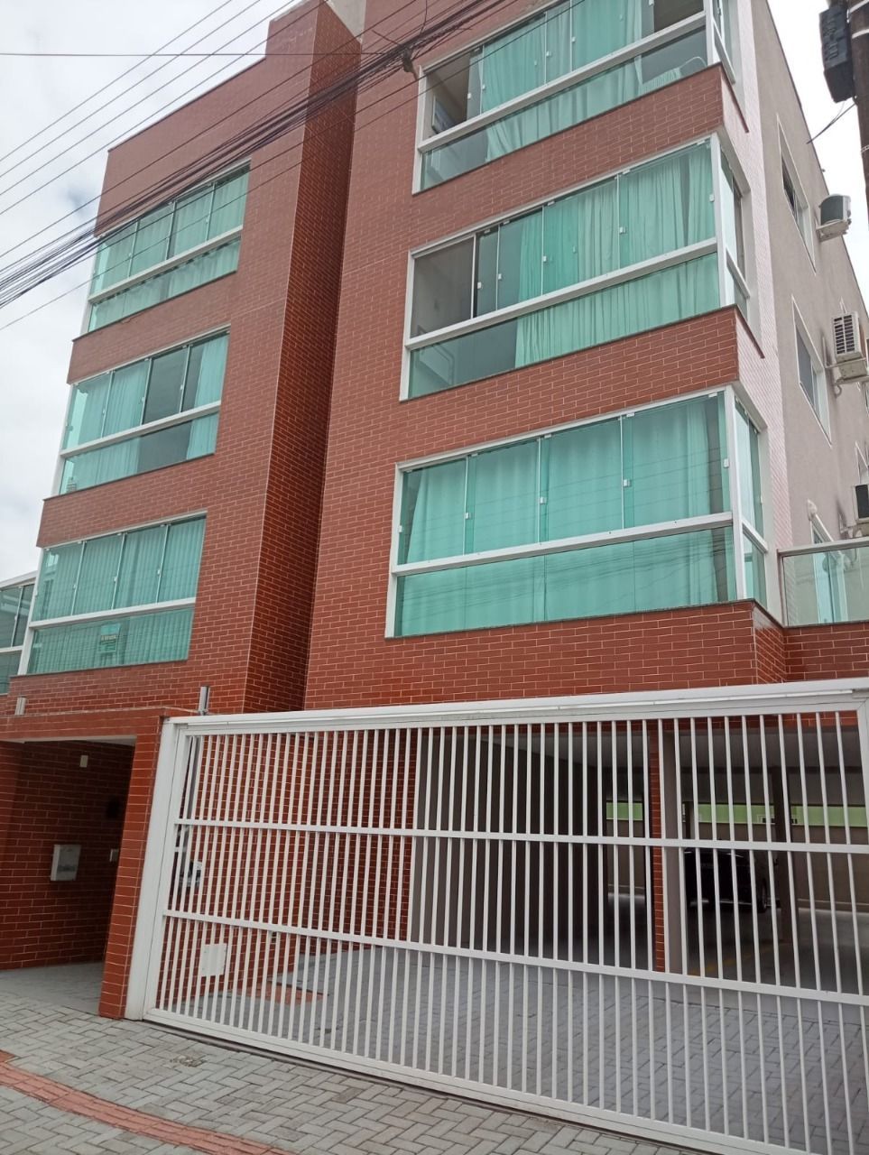 Apartamento para alugar  no Itacolomi - Balneário Piçarras, SC. Imóveis