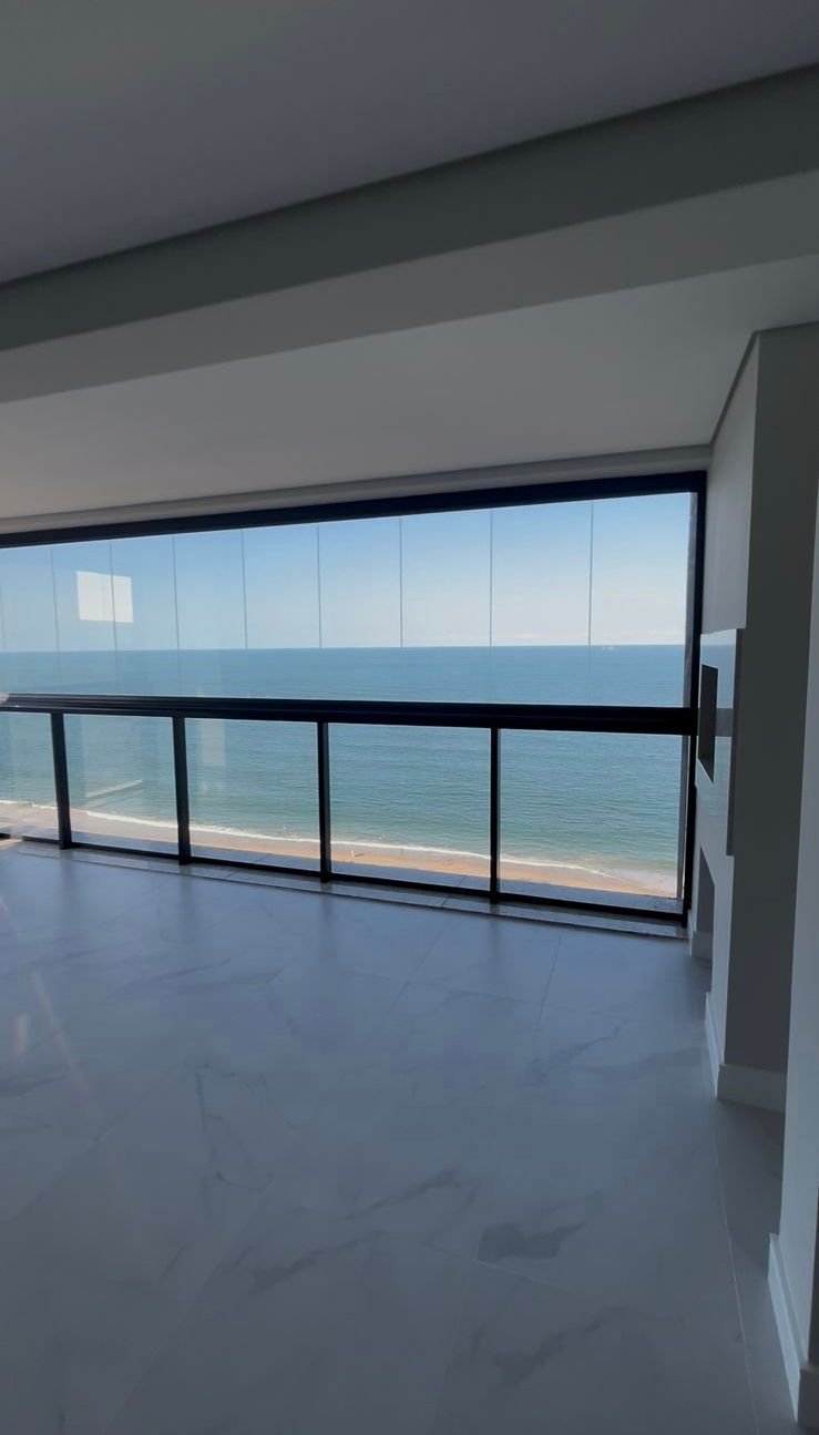 Apartamento à venda no Sunrise, Itacolomi, Balneário Piçarras - SC