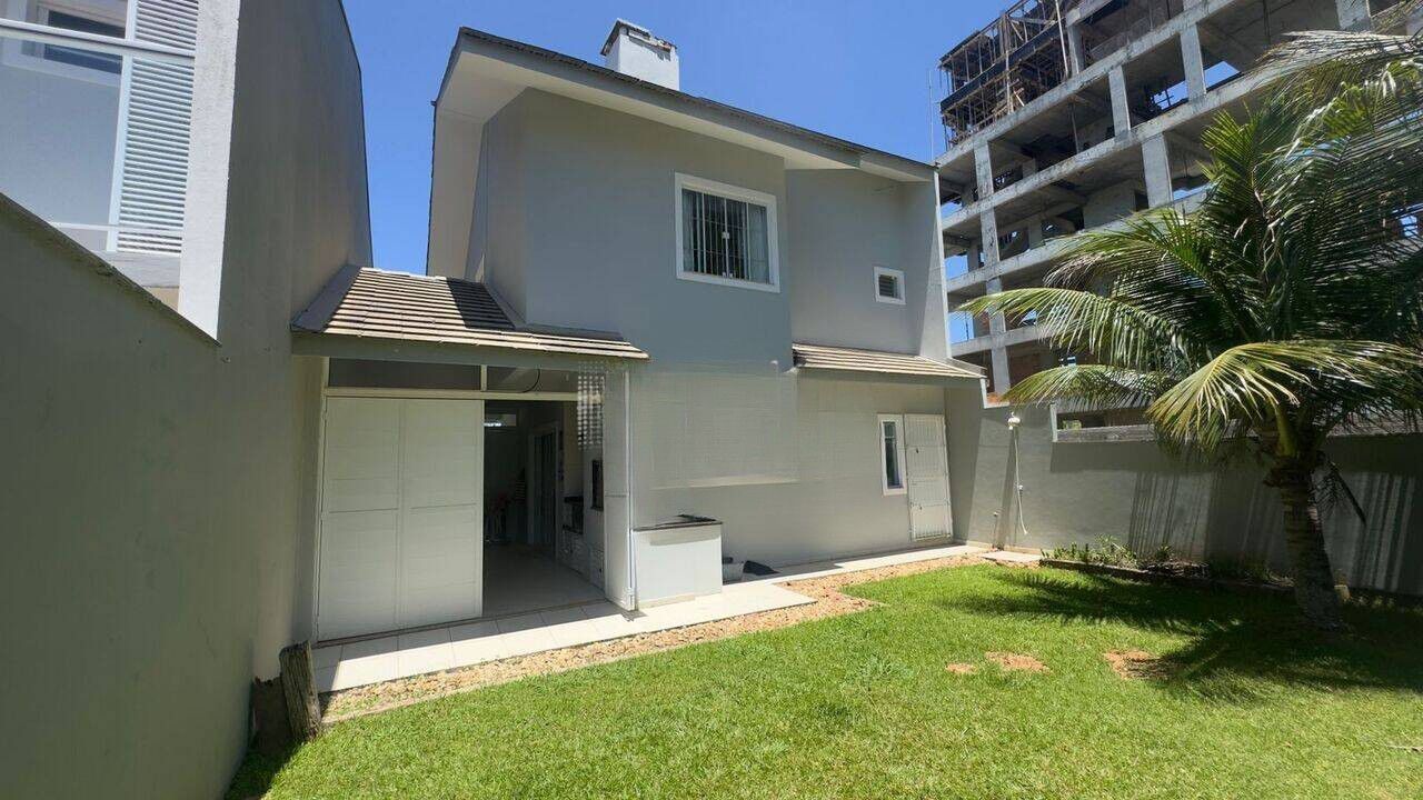 Sobrado, 4 quartos, para alugar, 260 m², Itacolomi - Balneário Piçarras — foto 2