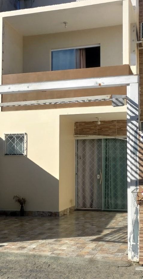 1718904396