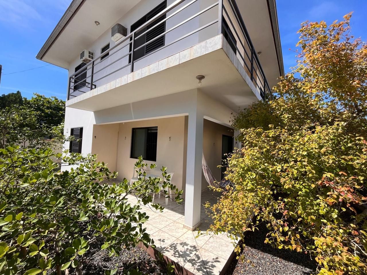 Sobrado, 5 quartos, para alugar, 185 m², Centro - Balneário Piçarras — foto 2