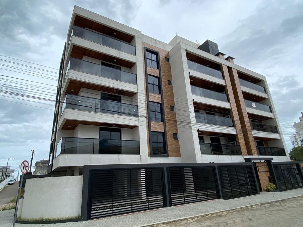 Apartamento à venda  no Centro - Balneário Piçarras, SC. Imóveis