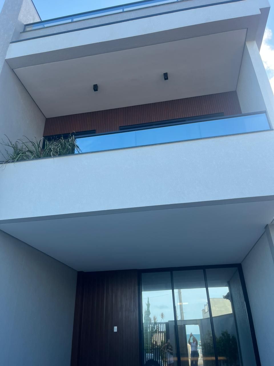 Sobrado 120 metros da praia de Itajuba com Piscina