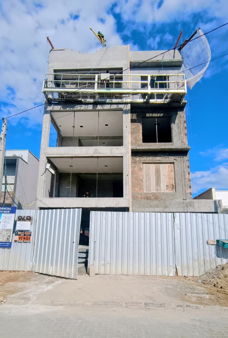 Apartamento à venda no Itacolomi, Balneário Piçarras - SC