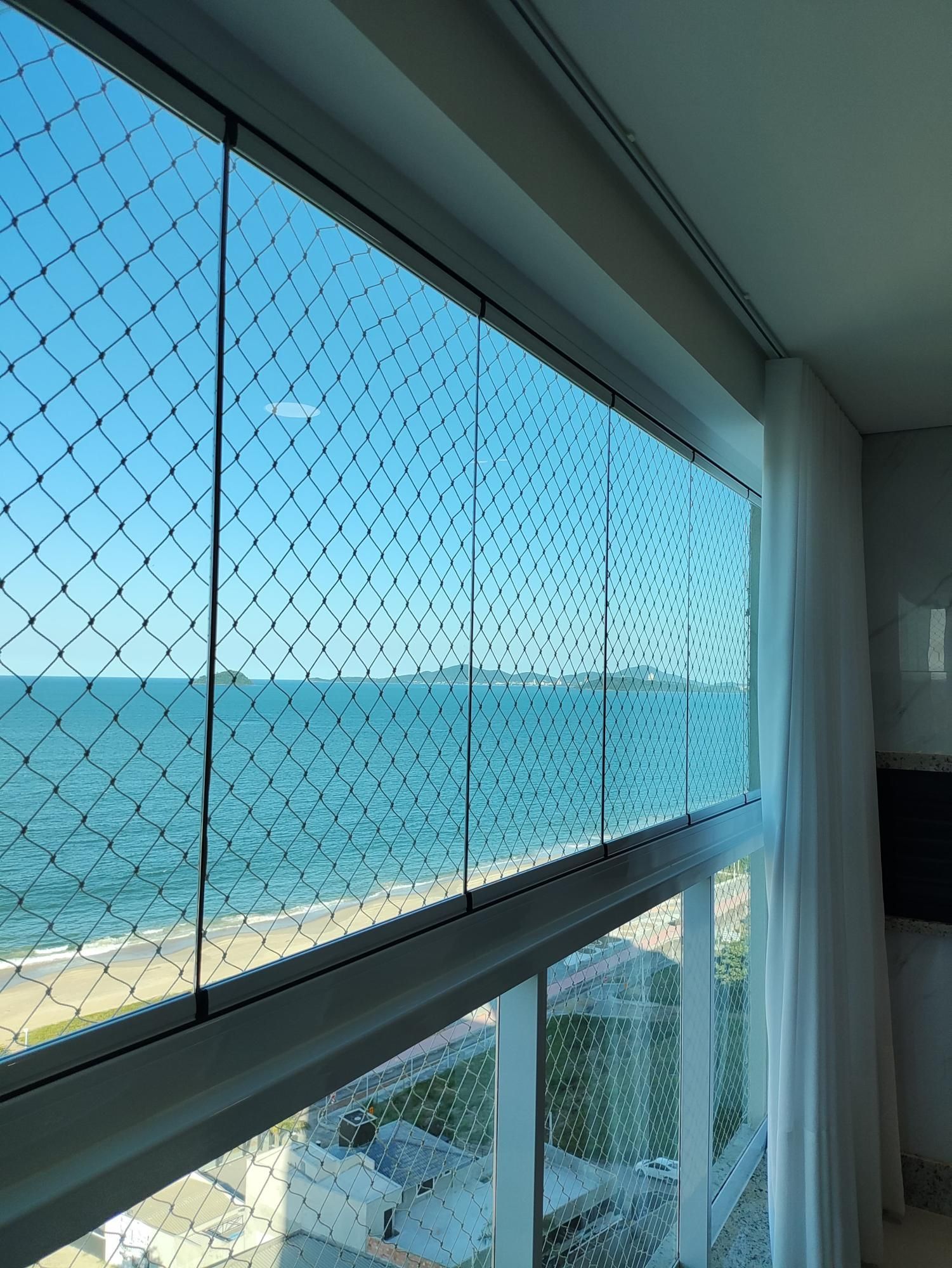 Apartamento mobiliado Frente Mar em Balneário Piçarras