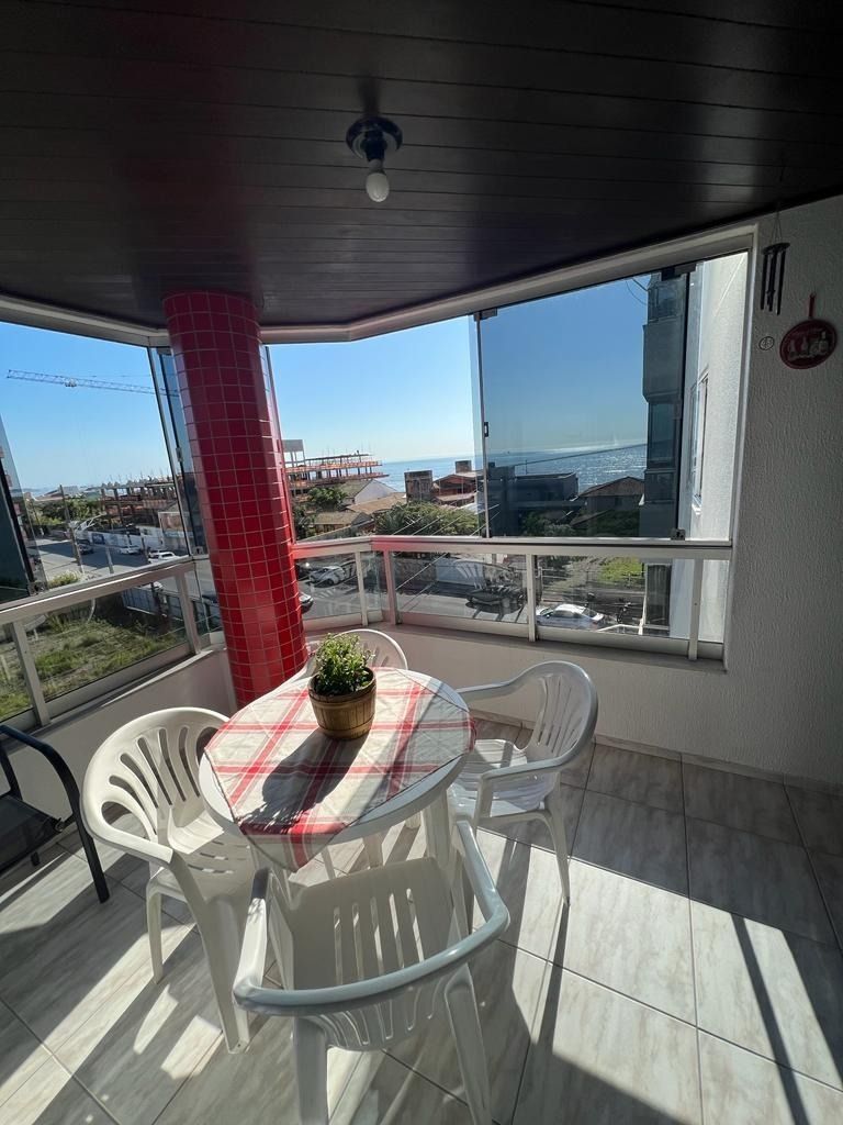 Apartamento  venda  no Centro - Balnerio Piarras, SC. Imveis