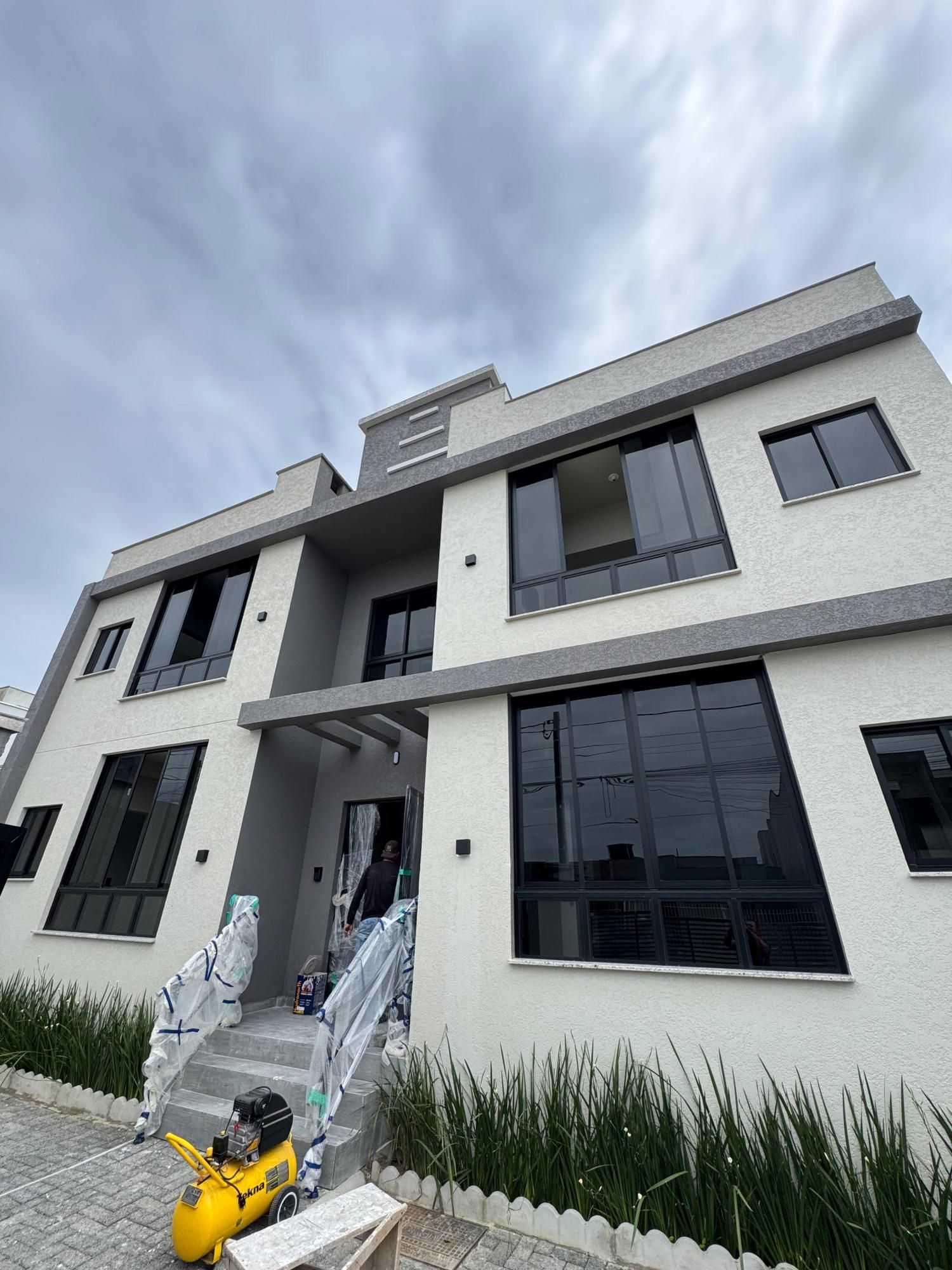 Apartamento à venda  no Itacolomi - Balneário Piçarras, SC. Imóveis