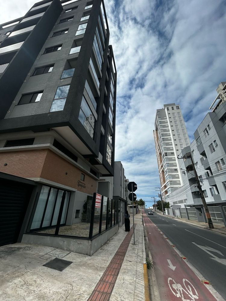 Apartamento para alugar  no Centro - Balneário Piçarras, SC. Imóveis