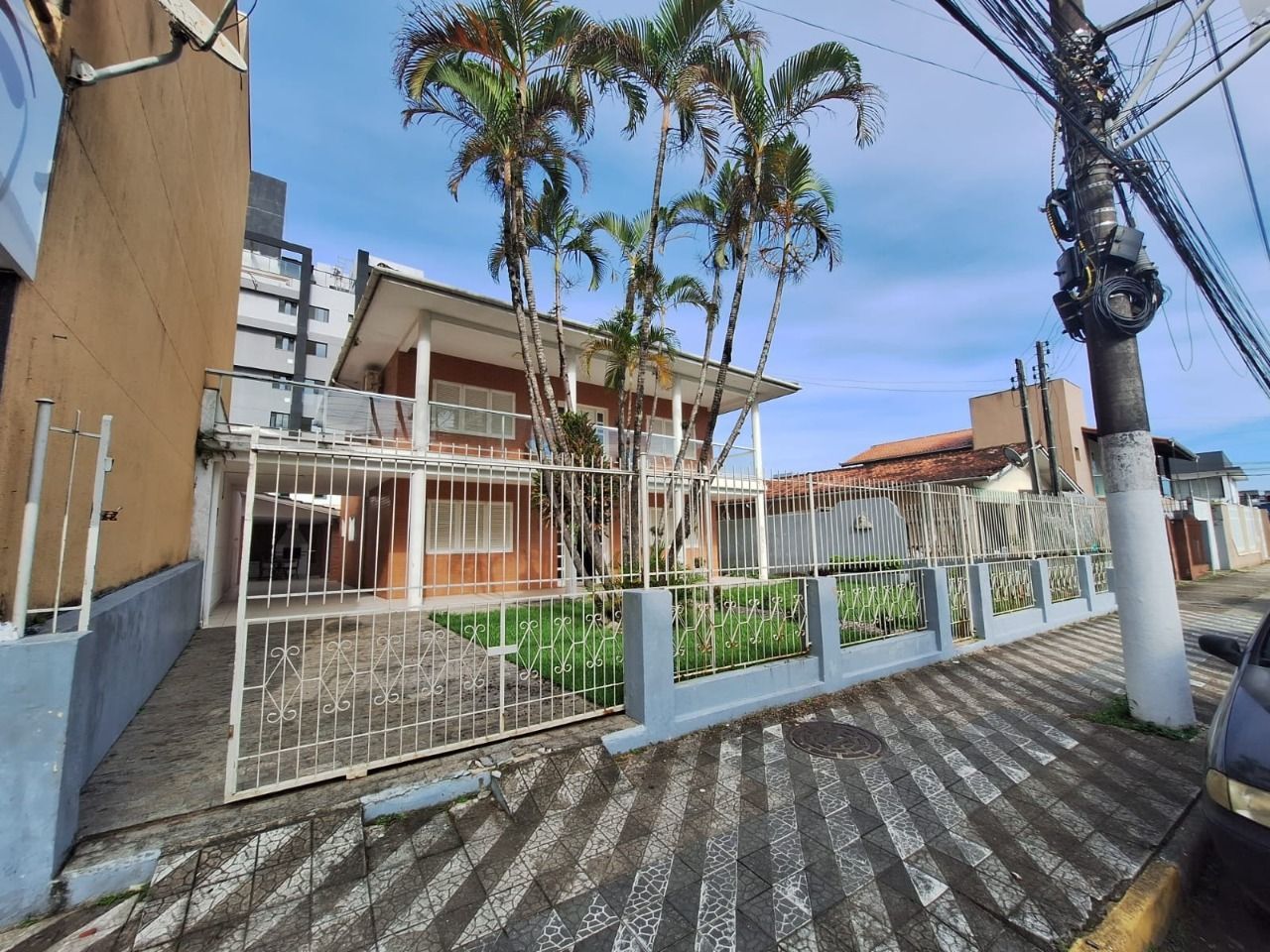 Sobrado, 5 quartos, à venda, 240 m², Centro - Balneário Piçarras — foto 2