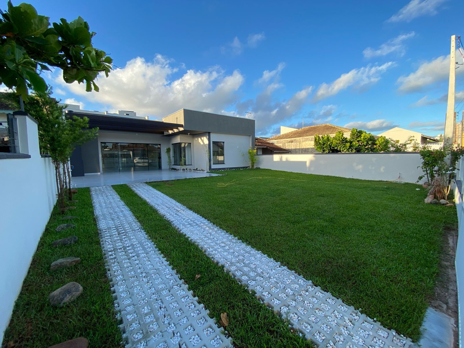Casa à venda  no Itacolomi - Balneário Piçarras, SC. Imóveis