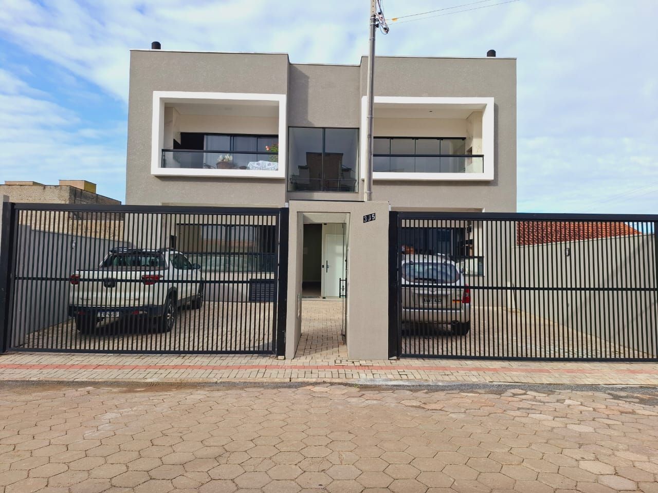 Apartamento 3 dormitórios a 500 metros da praia