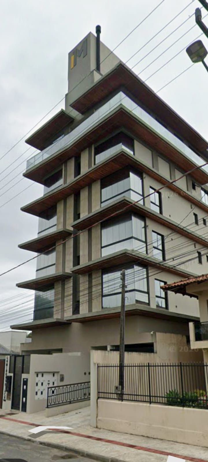 lindo apartamento, na avenida itajuba a 50 metros da praia