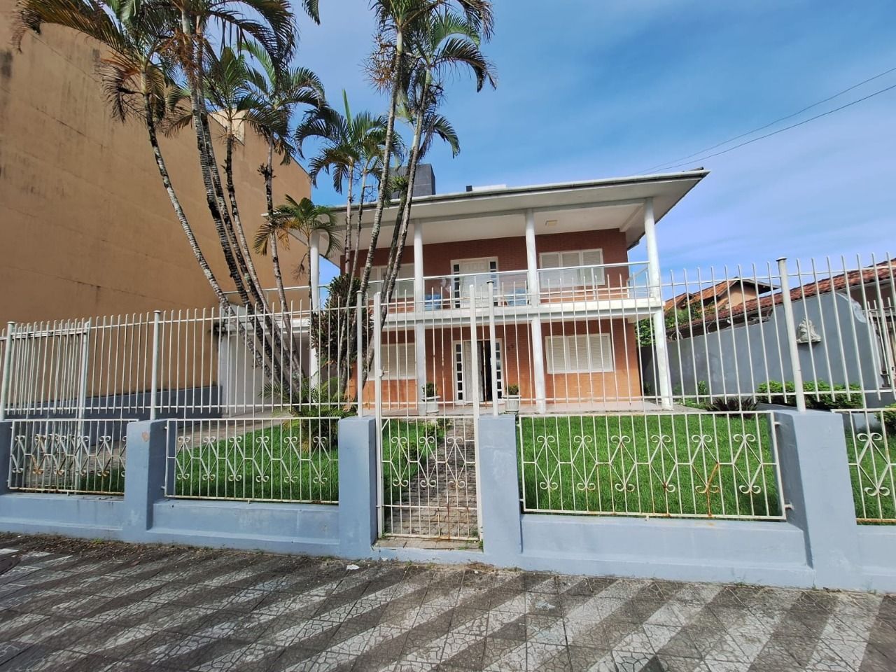 Sobrado 5 quartos à venda, 240m², Centro - Balneário Piçarras