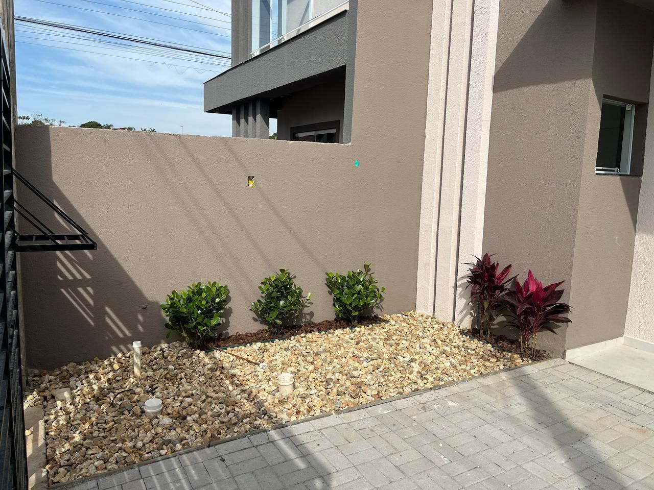 Casa com 2 Dormitórios à venda, 56 m² por R$ 385.000,00 Casa com 2 Dormitórios à venda, 56 m² por R$ 385.000,00