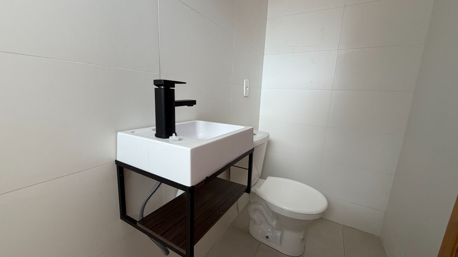 Sobrado, 2 suítes, para alugar, Itacolomi - Balneário Piçarras — foto 3